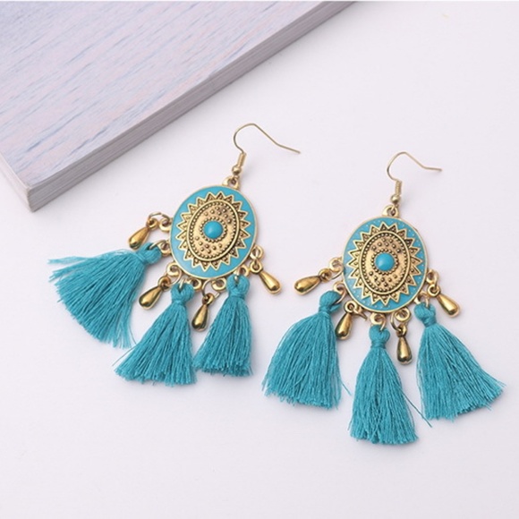 NEW boho tassel earrings - Picture 2 of 5